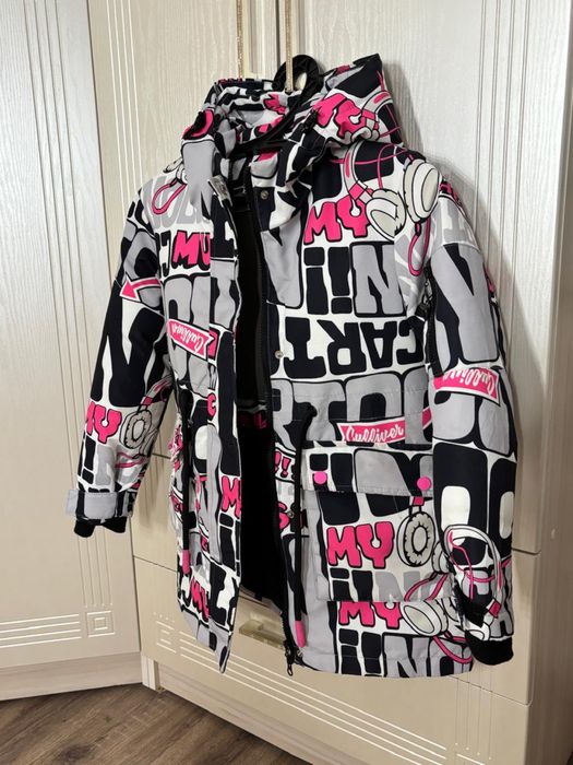 Куртка детская 7-8 лет на девочку ЗИМА