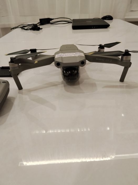 Продам дрон Dji Air 2