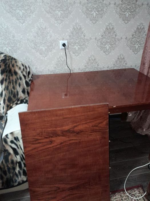 Стол раздвижной б.у