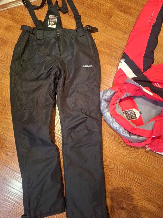 Лыжный костюм (куртка и шорты) НОВЫЙ