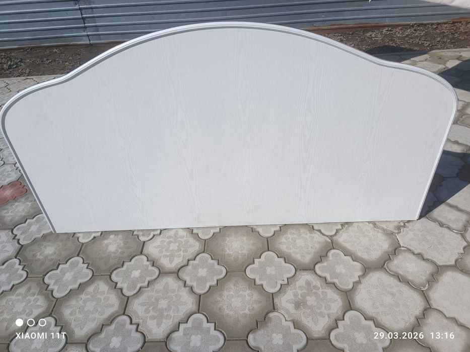 Продам кровать и тумбу