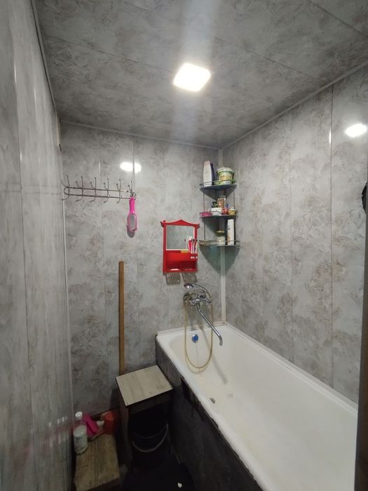 4 xonali uy sotiladi