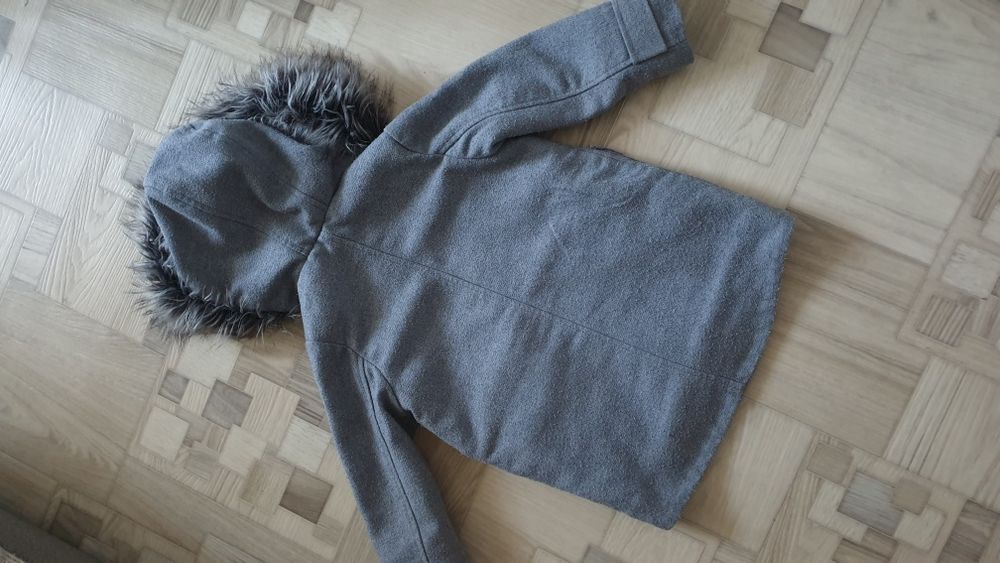 Пальто на девочку  NEXT