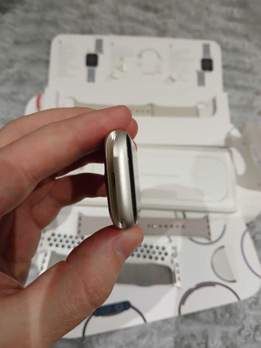 Apple watch 9 starlight