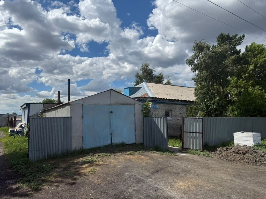 Дом в селе карасу