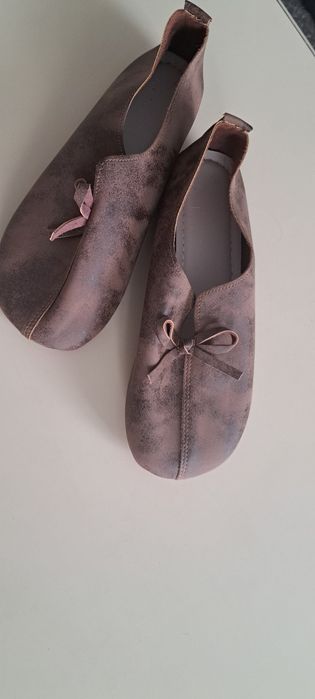 Продаются туфли  коричневого цвета