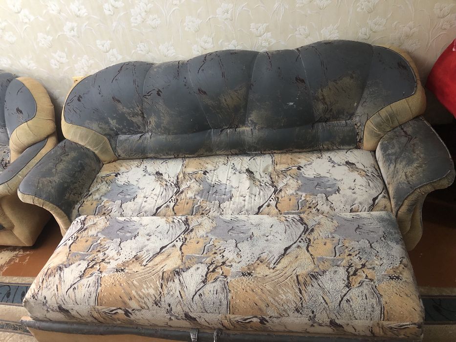 Продам диван и кресла