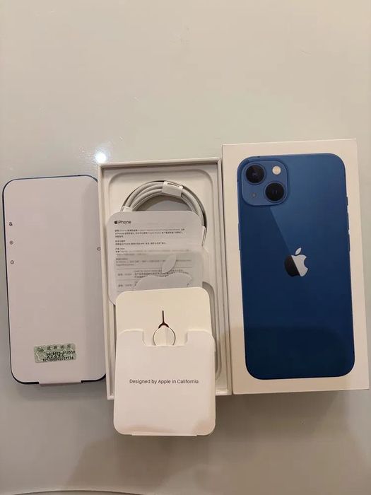 Продам iphone 13 На 128 гб