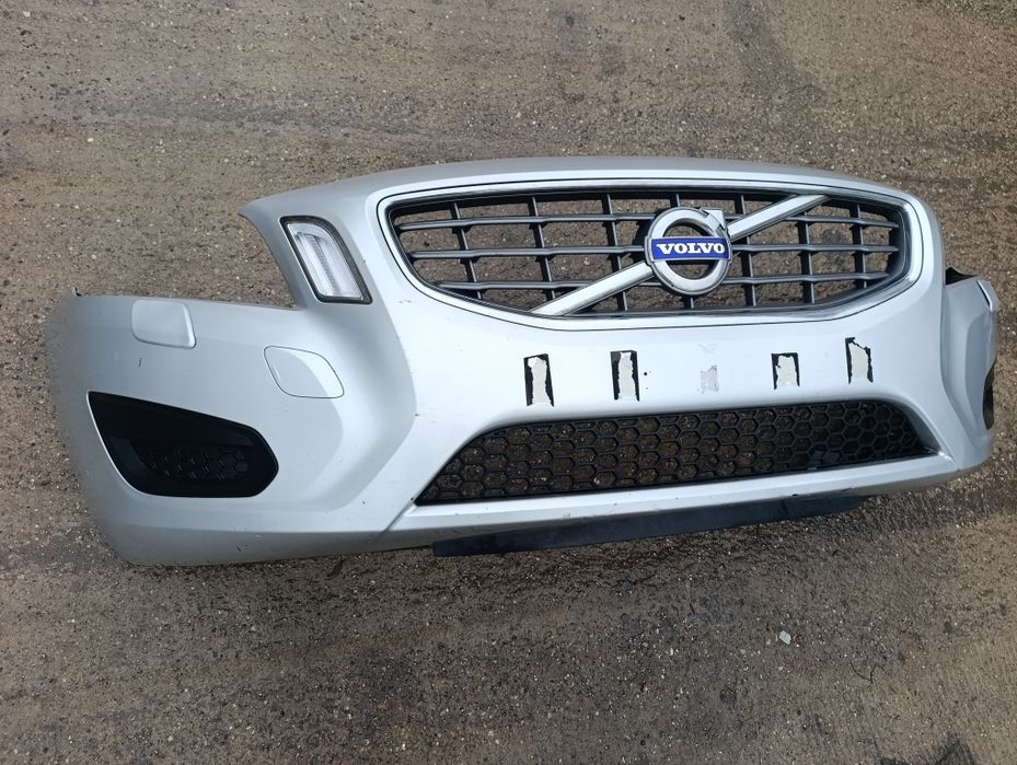 Предна броня Волво / Volvo V60 2012г.