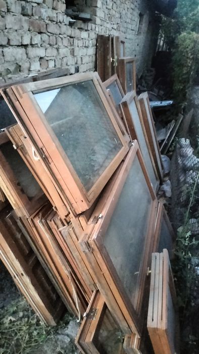 Продаётся деревянное окно ручной работы