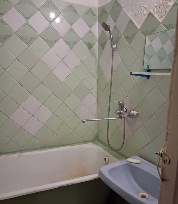 Продам 2к  р-н 8 школы 1/5