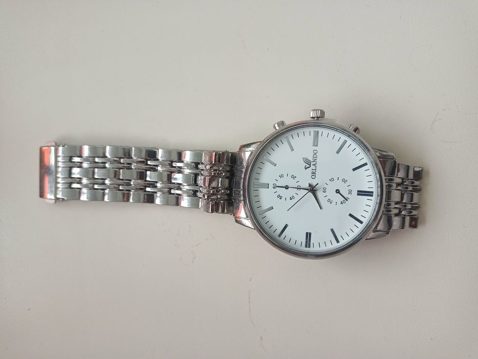 Продам Часы Orlando