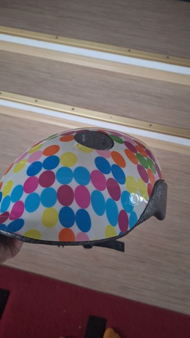 Cască si aparatori pentru role si bicicleta