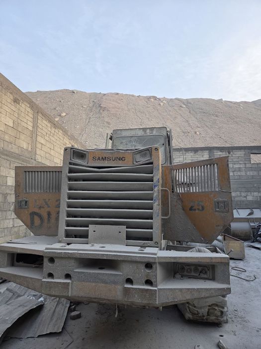 Сотувда Samsung LX25 3.5 куб ковшли Погрузчик моторсиз 1993 йил