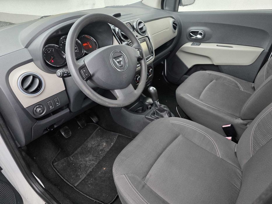 Dacia Lodgy 1.6 i MPI benzina 10.2014 euro 5