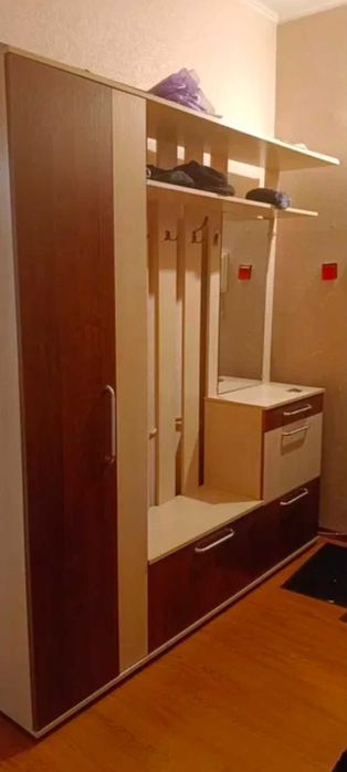 Продам очень срочно шкаф