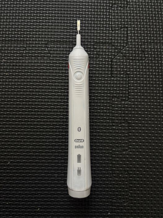 Електрическа четка за зъби Braun Oral-B Smart 4 4000 Series