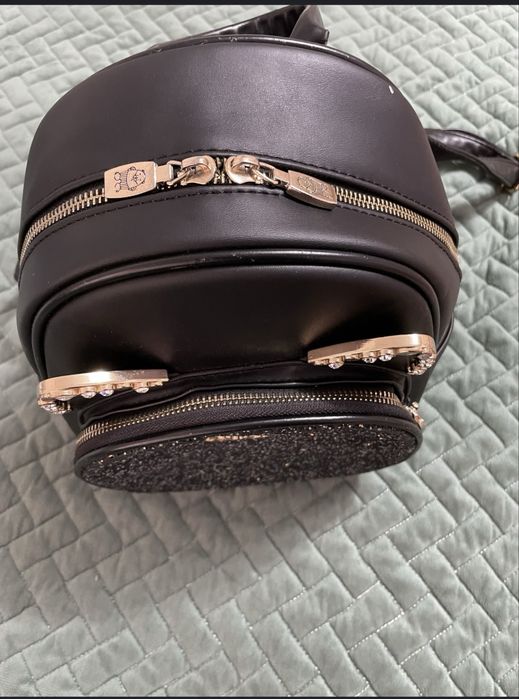 Продам рюкзак для девочки