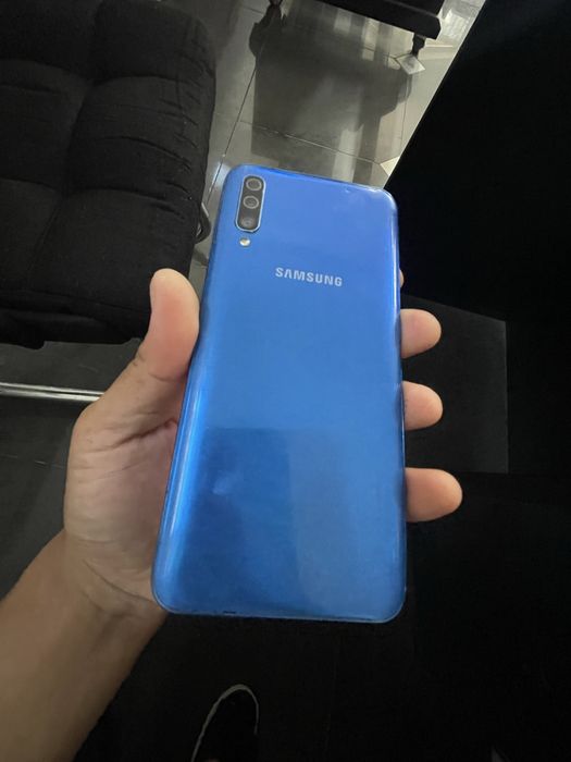 Samsung A50.