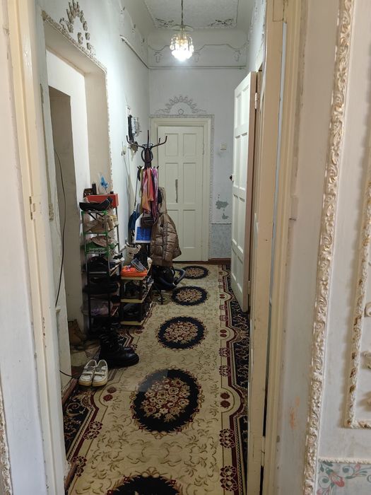 Продаётся 2-х комнатная квартира на Алишер Навои.