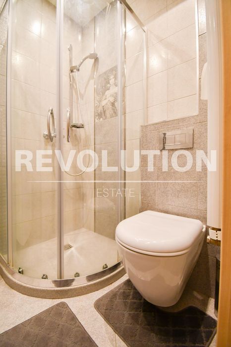 Дава се под наем Двустаен апартамент в София, Център - 50 кв.м за 770 € - Снимка #7