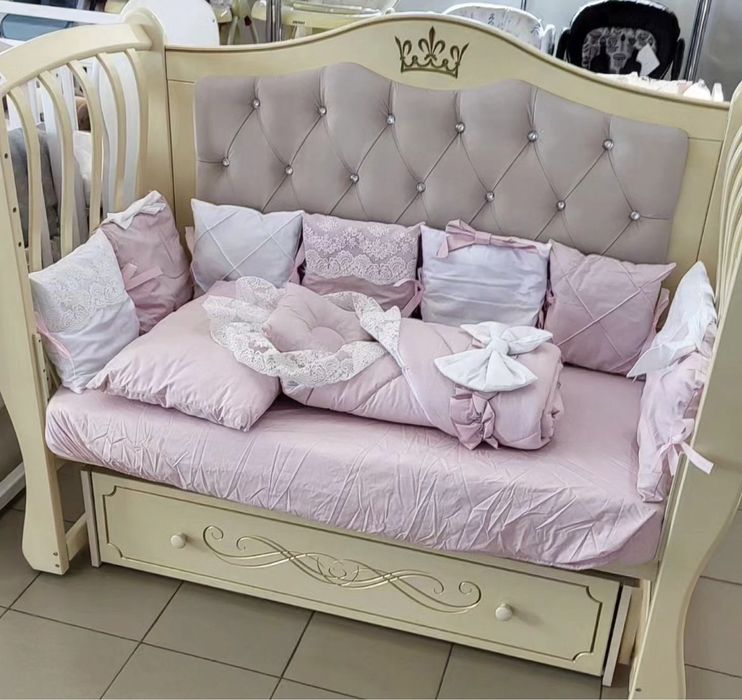 Новая кровать со шкафчиком