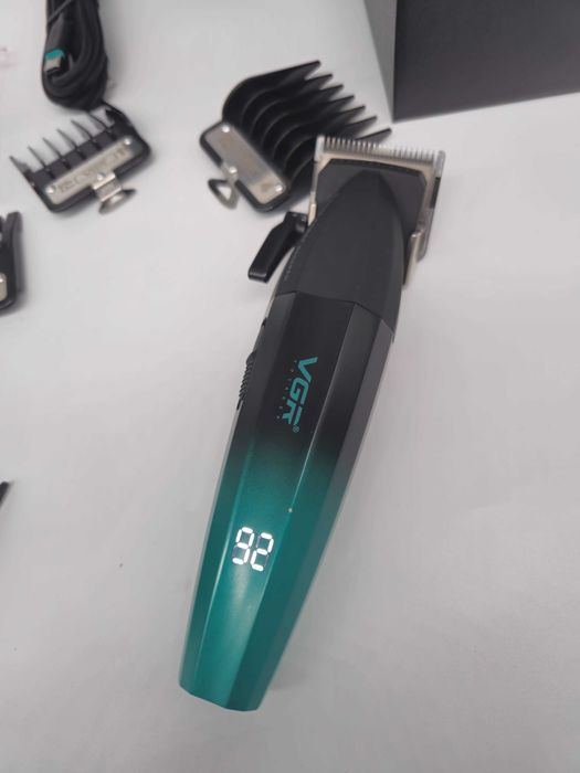 Masina tuns profesionala VGR V-003 9000RPM - Ca Noua