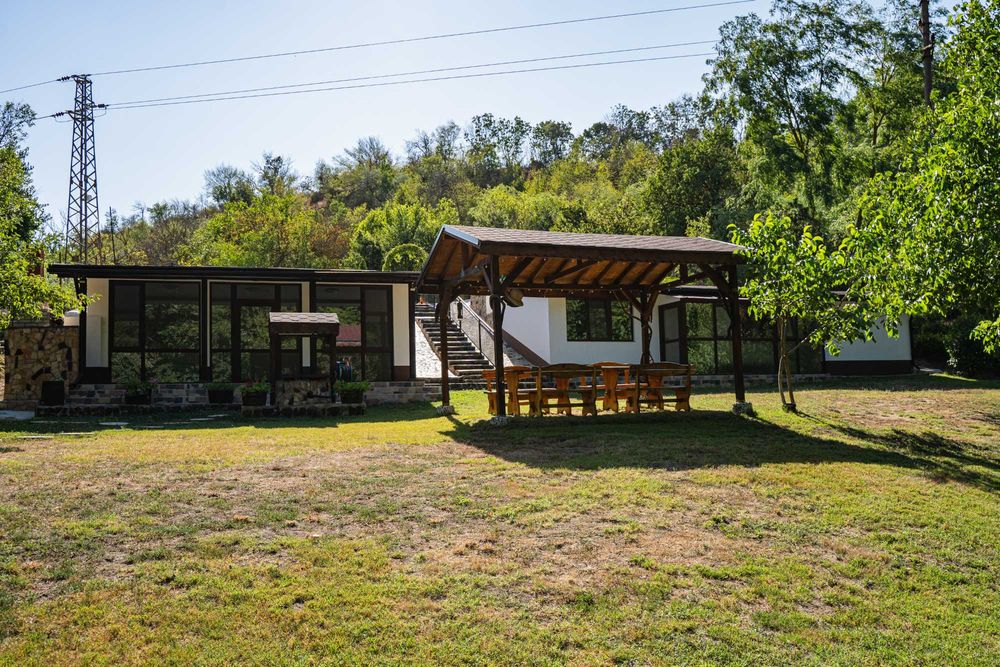 Продава се Къща в с. Припек, Област Варна - 82 кв.м за 2013 €/кв.м - Снимка #3