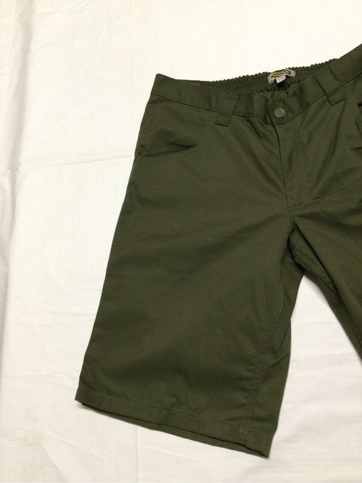 Pantaloni scurti lucru marime XL