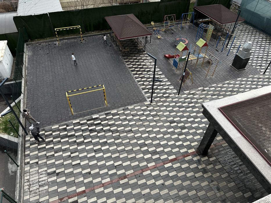 Срочно, Своя, ул. Нукуской 2/4/6 новостройка 85кв.