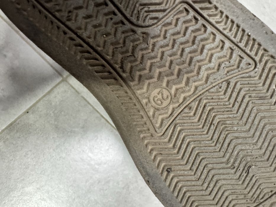 Детская обувь (кроссовки, ботинки), для девочек и мальчиков