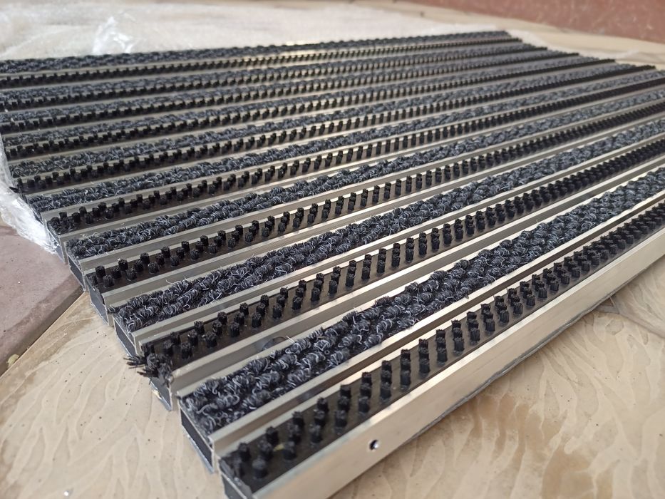 Ешик олдига койиш учун алюминли коврик. Грязозашитные ворск+шотка