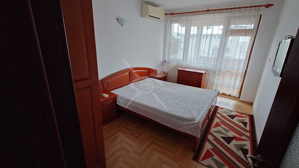 Дава се под наем Тристаен апартамент в Бургас, Възраждане - 123 кв.м за 239000 € - Снимка #2