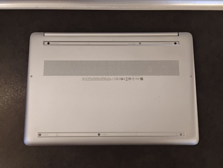 Laptop Hp - Ryzen 7 - 5000serie - Vega 7 - defect