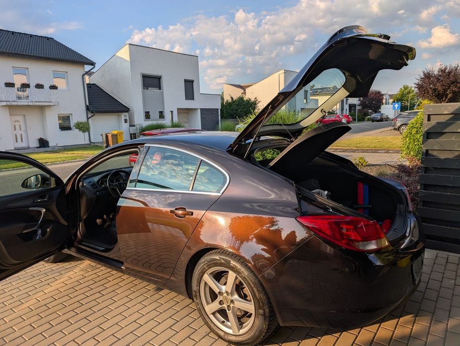 Opel Insignia  2013