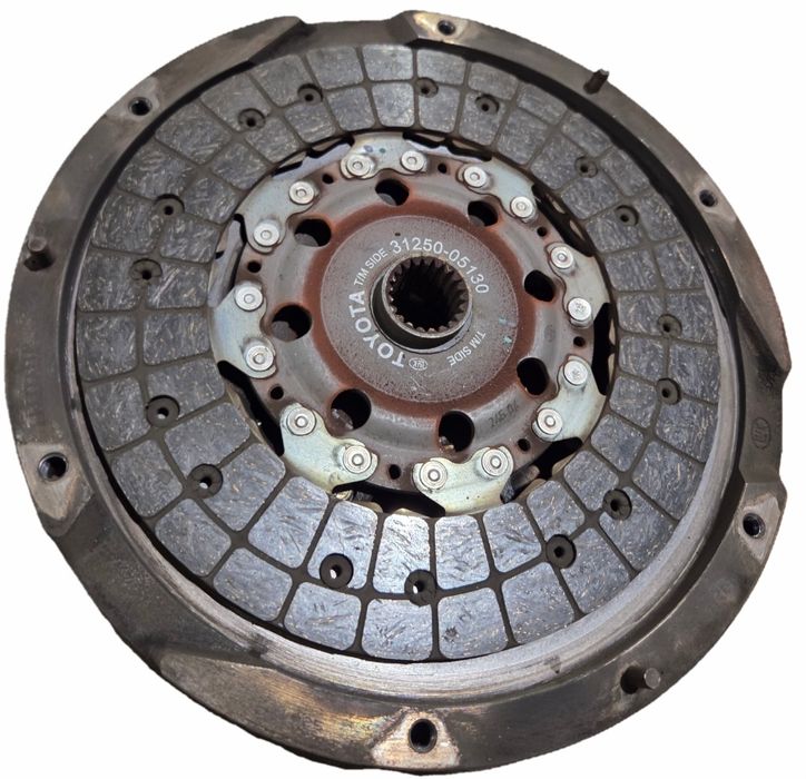 Оригинален демпферен маховик за  Toyota Rav 4 III 2.2  D-4D 136 / 150