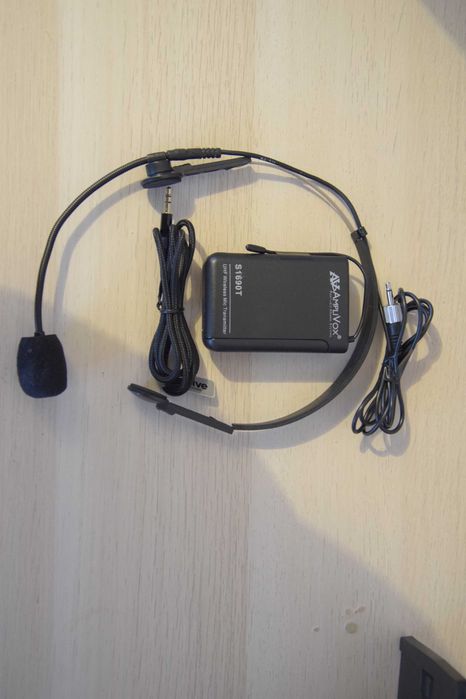 Vând Amplivox Profesional USA