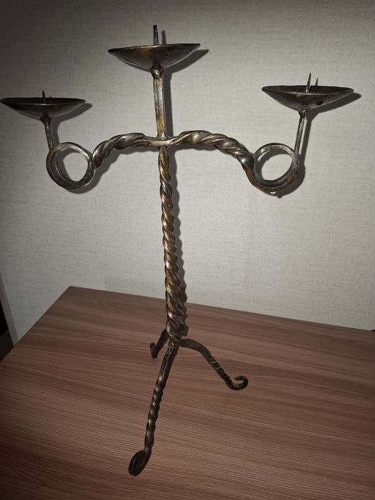 Продаётся подсвечник