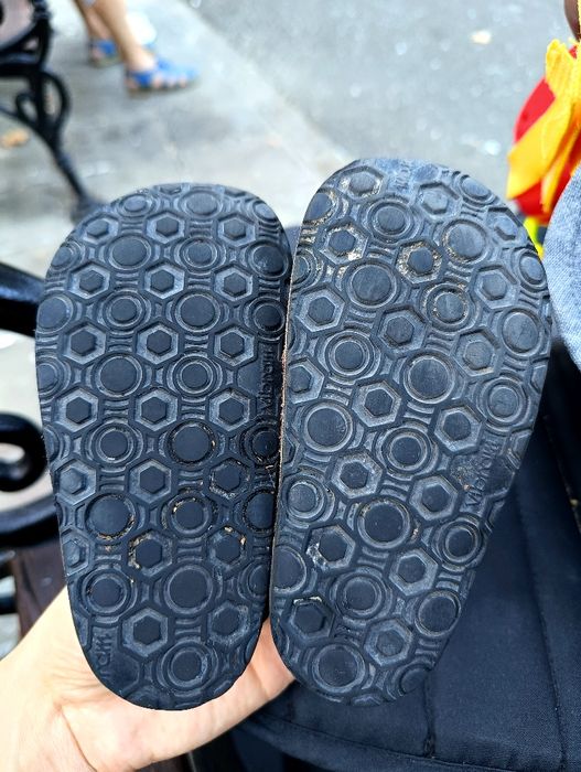 Сандали Tikki Lasta