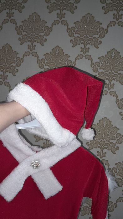 Продам костюмчик Мисс Санта