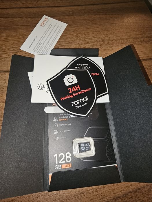 70mai Dash Cam A810 4K HDR Set complet – Nou, nefolosit, cu card 128GB