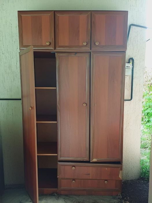 Спальный шкаф б/у