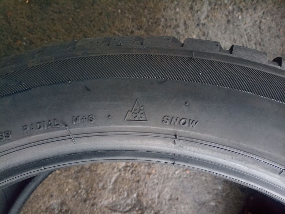4 anvelope de iarna Bridgestone 245/45 R20 dot 1919