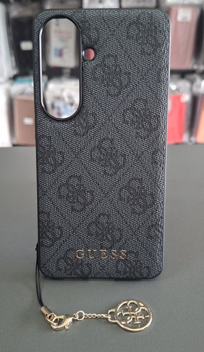 Гръб Guess за Samsung Galaxy S26  Черен кожен кейс със златно лого