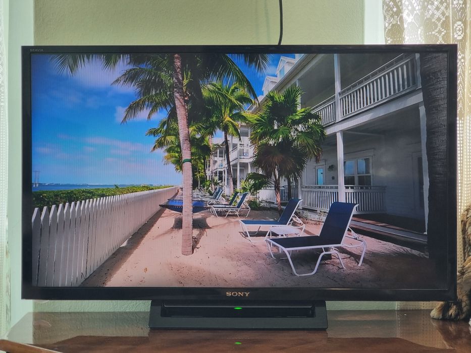 Телевизор / Sony - 32" - FULLHD , Цифрова + Ефирна