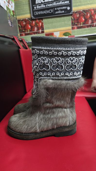 Продам зимние сапоги