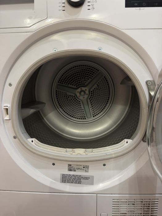 Uscător de rufe Beko, 7 kg, cu condensare