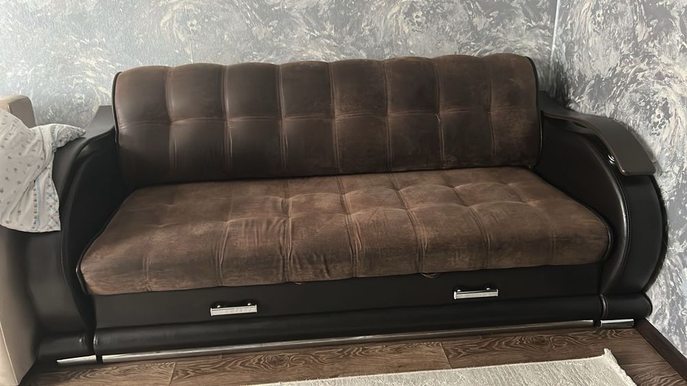 Продаётся диван!