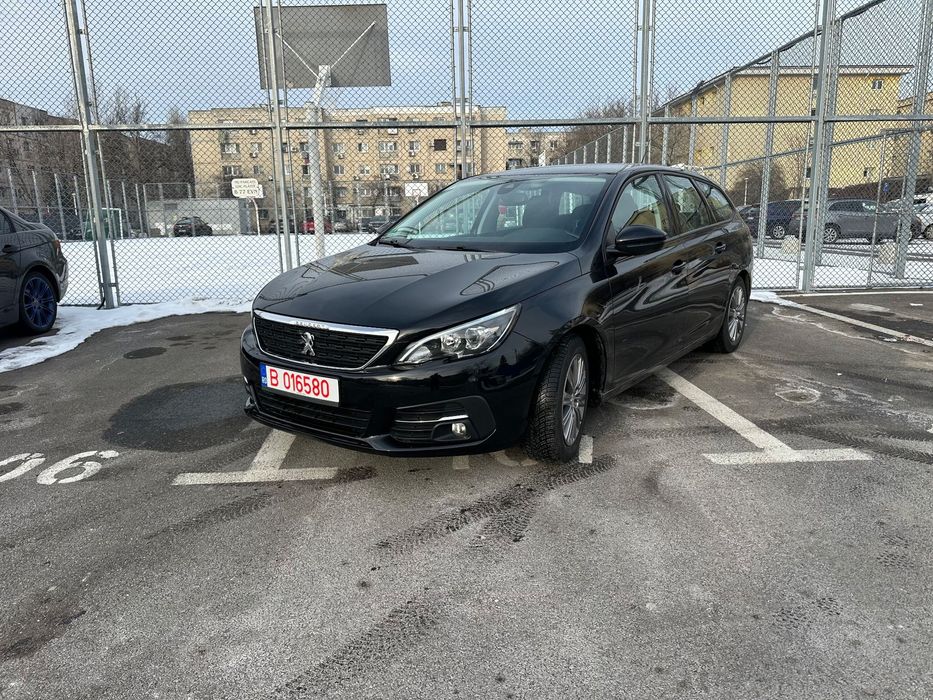 Peugeot 308 Vând Peugeot 308 Benzina