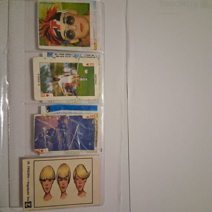 Продавам картинки от дъвки.